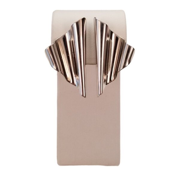 Givenchy Silver-Tone Geometrical Ribbed Wrinkled Triangular Clip-On Earrings L56 - Picture 4 of 11